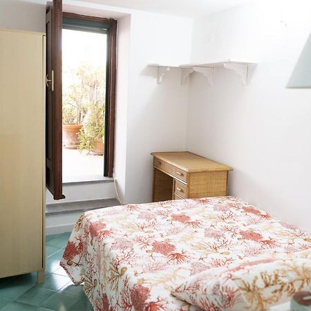 Apartament Nel Punto Piu Alto Dell' Isola, Terrazza Con Vista Mozzafiato Procida Zewnętrze zdjęcie