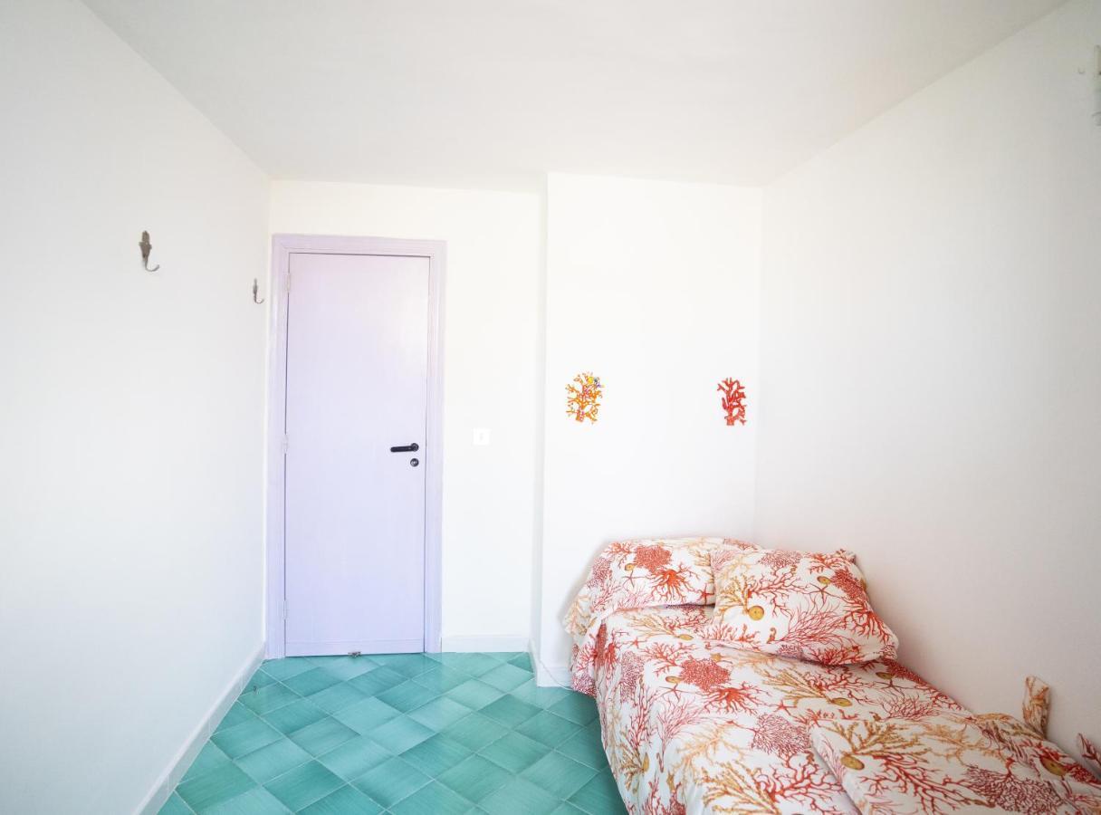 Apartament Nel Punto Piu Alto Dell' Isola, Terrazza Con Vista Mozzafiato Procida Zewnętrze zdjęcie
